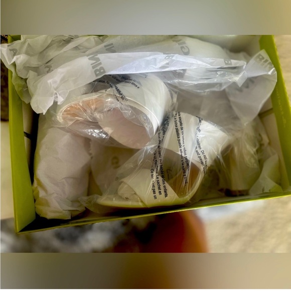 Gianni Bini Sandals NWT - Picture 4 of 5